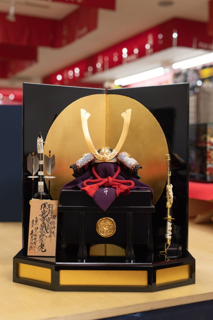 コラム 五月人形と菖蒲の関係とは 大分県のひな人形 五月人形は人形会館ガリバー コラム 五月人形と菖蒲の関係とは 大分県のひな人形 五月人形は人形会館ガリバー